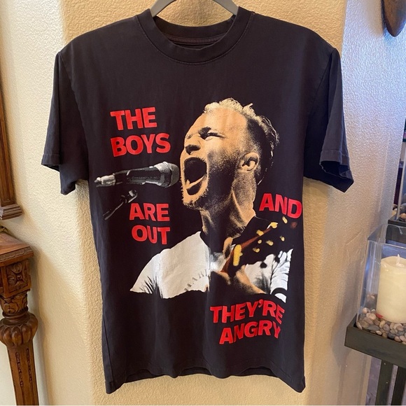 ZACH BRYAN ‘The Boys Are Out And They’re Angry’ Graphic T-Shirt Size Small - Picture 1 of 4